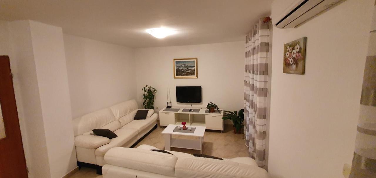 Apartment Put Vidaka Policnik Exterior foto